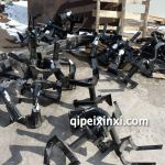 解放J6脚踏板支架