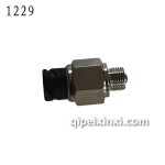 倒车开关3774010-3 倒车开关3774010-3