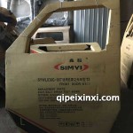 五菱之光前车门