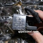 新迈腾-B8L-机盖锁