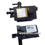 解放J6手动泵5001070AA01