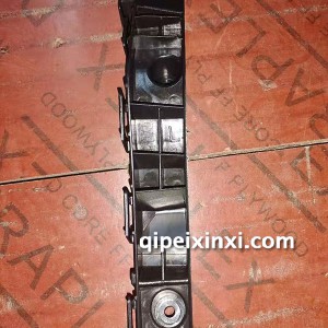 EC180前杠支架左-品牌
