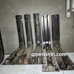 小解放系列油箱托架