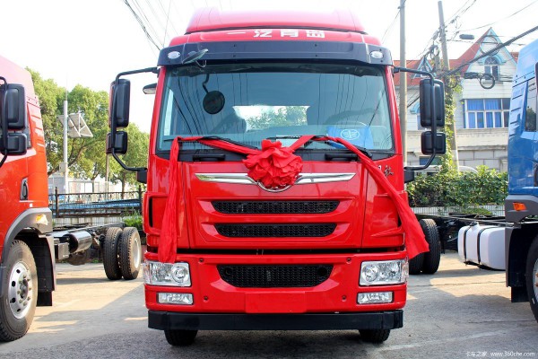 哈尔滨金钥原厂龙V配件批发