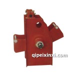 半掛車中支架總成