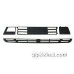 東風(fēng)天龍保險(xiǎn)杠上下飾條