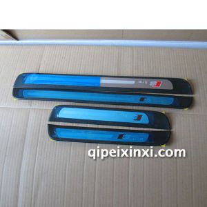 奥迪A4L门槛条