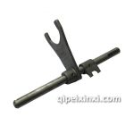 一二挡拨叉轴总成