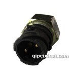 新林奧威倒車燈開關(guān)