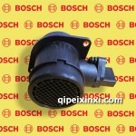 奧迪A6 帕薩特B5 寶來(lái)1.8T空氣質(zhì)量流量計(jì)