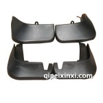 五菱寶駿擋泥板