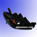 长安马自达M3大灯