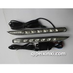 雷諾-科雷傲日行燈