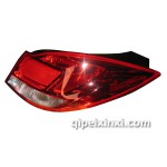 别克新君威尾灯