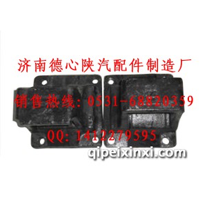 陕汽同力矿车中桥 后桥钢板座J4729110018