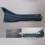 右通風(fēng)窗蓋板總成