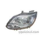 長安悅翔V3前大燈