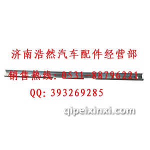 陕汽德龙车门玻璃滑槽