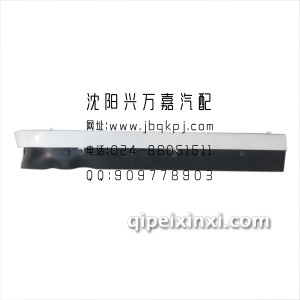 一汽哈轻小解放大灯装饰条