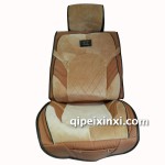 仿毛和PU拼橘色坐墊