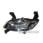 寶駿730霧燈總成