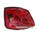 濰柴英致737尾燈