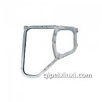 豪沃6X4擋泥板支架