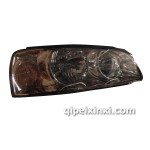 现代伊兰特大灯