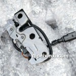 速騰-邁騰-機蓋下鎖