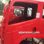 虎V單排駕駛室總成紅色