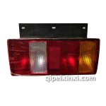 豪沃原廠(chǎng)后尾燈