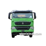 綠色T7H豪沃駕駛室