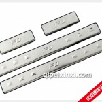 比亚迪F0迎宾踏板