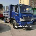 新瑞沃140駕駛室