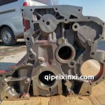 發(fā)動(dòng)機(jī)氣缸蓋04284016