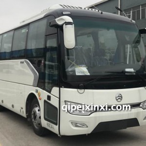 金旅XML6827J16Y客车（柴油国六24-34座）