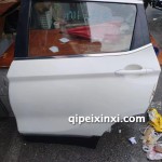 X5左后門