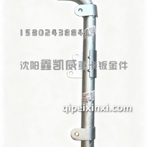 新J6副水箱铁管1311035A82P/A 新J6副水箱铁管1311035A82P/A
