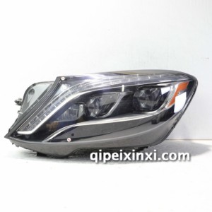 W213 左前大灯总成 W213 左前大灯总成