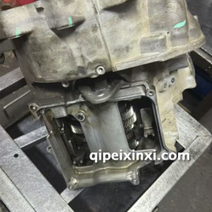 速腾变速箱更换倒挡拨叉 速腾变速箱更换倒挡拨叉