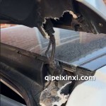 路虎极光后备箱玻璃钢修复还原